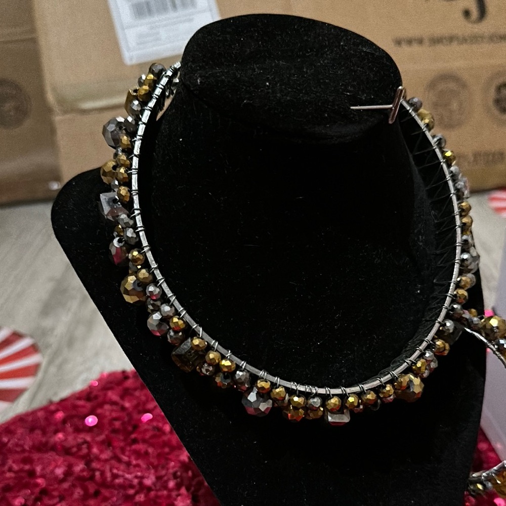 Elegant Beaded Necklace